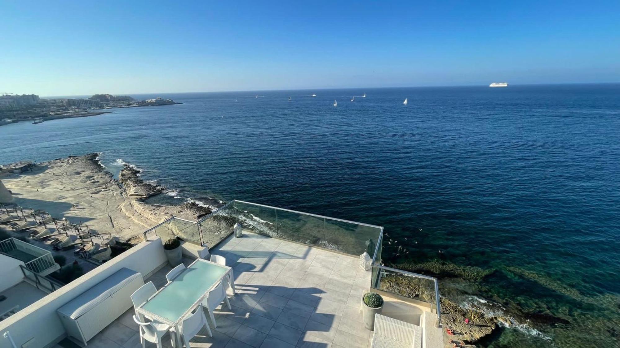 Stunning Penthouse, 2 Bedroom, Heart Of Sliema Exterior foto